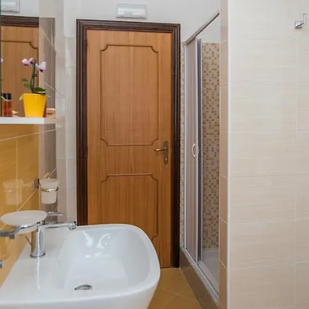 Bed & Breakfast Giulio Noto Buitenkant foto