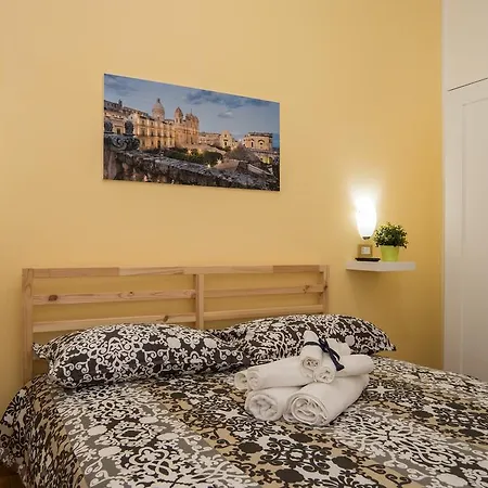 Bed & Breakfast Giulio Noto Buitenkant foto