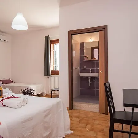 Bed & Breakfast Giulio Noto Buitenkant foto